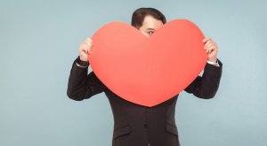 #ЕвгенийКамнев читает стихотворение #АхАстаховой Жизнь меня не учит