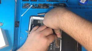 iPad 3 замена звукового динамика , а так-же сенсора!