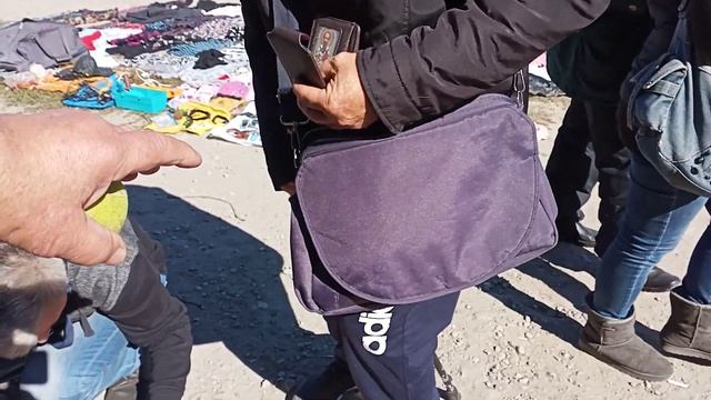 2 октября 2021 г.КАК ПРОДАТЬ АБСОЛЮТНО ВСЕ, ПРИНЕСЕННОЕ НА БАРАХОЛКУ... смотреть онлайн