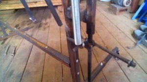 Самодельный штатив для покраски кузовных элементов.