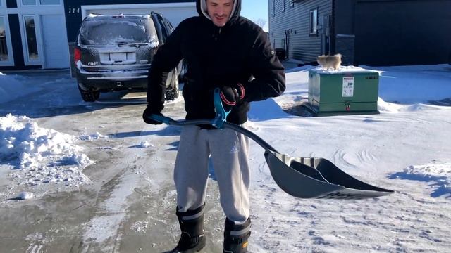 канада зимние развлечения каток санки квадроцикл активный отдых смотреть онлайн