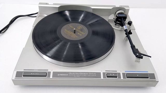 PIONEER PL-750 полуавтоматический проигрыватель пластинок Quartz PLL Direct-drive смотреть онлайн