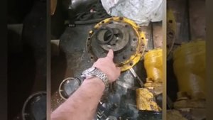 Ремонт редуктора поворота, замена ОПУ  SOOSAN 513