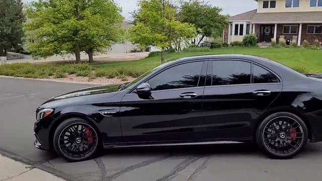 PCARMARKET Auction: 25K-MILE 2017 MERCEDES-BENZ AMG C63 S SEDAN смотреть онлайн