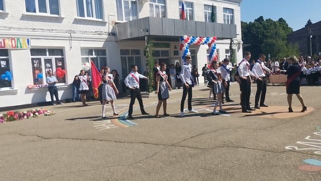 Танецвыпускников Натырбово #Флешмоб#танец 11класс#2022выпускники школы#последнийзвонок2022#Натырбов