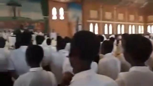 Sanctus, Dominus Deus Sabaoth – Cathédrale Muyinga смотреть онлайн