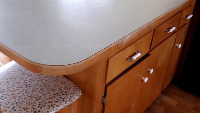 My New House! House Tour and Removing Wallpaper смотреть онлайн