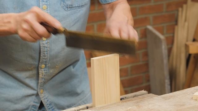 Dovetailing - The Coping Saw Method | Paul Sellers смотреть онлайн