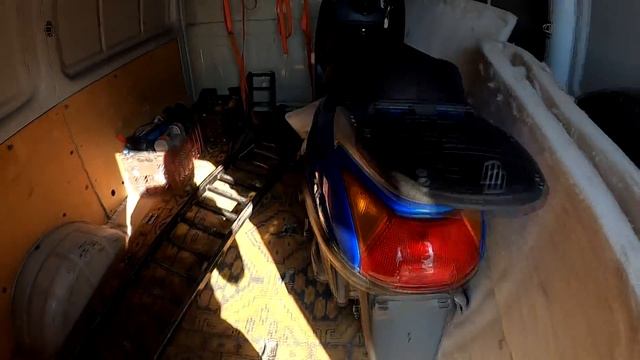 Отдал Honda Lead 110 после зимовки. Рабочий день #7 смотреть онлайн