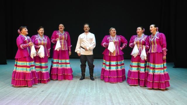 Песня "Я сама героя провожала" - Народный ансамбль народной песни "Родные просторы"