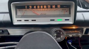 Тахометр Tahovar на ВАЗ 2101 1072 года.
