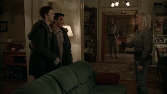 Йен и Микки 5x10 Shameless 2 смотреть онлайн