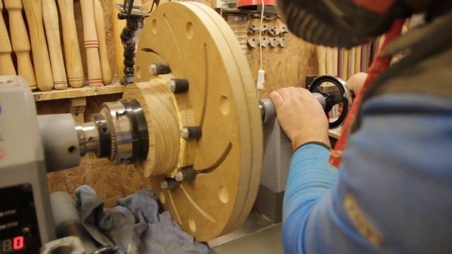 Woodturning Project - How to Turn a Segmented Wooden Salad Bowl