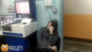 Гонщика на Шкоде снова арестовали и позвали в армию