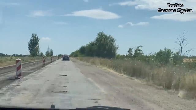 Ремонт дороги Мелитополь-Мариуполь. Уборочная кампания в разгаре… Мелитополь. 17 июля 2022.mp4 смотреть онлайн