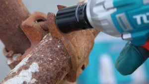 Аккумуляторный ударный гайковерт TOTAL TIWLI2001, TOTAL 20V Lithium Ion Impact Wrench TIWLI2001