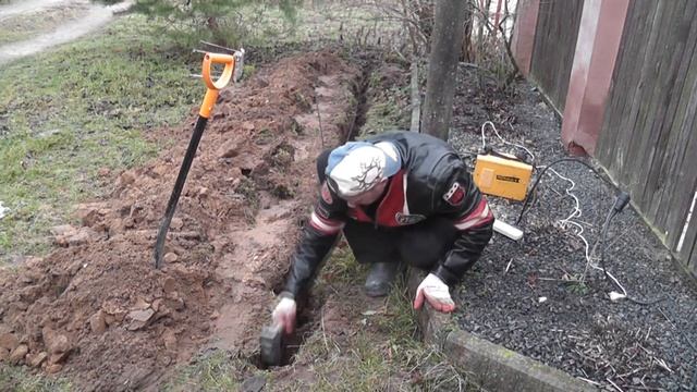 Сборка электрощита, установка на опоре своими руками.Как сделать бюджетное заземление щита учёта.