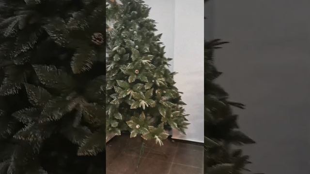Сосна искусственная Северная люкс с шишками смотреть онлайн