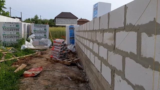 Кладка газоблока.Кладка газоблока на клей.
