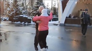 ЭТА ЗИМА МЕНЯ ТАК ИЗМОТАЛА ТАНЦЫ В ПАРКЕ ГОРЬКОГО