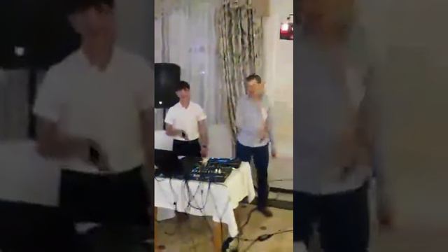 На свадьбе смотреть онлайн