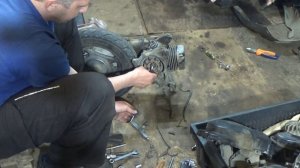 Ремонт Suzuki Lets 2 Италия Разбираем мотор Часть 2
