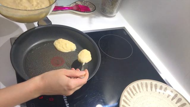 ?#драники Очень вкусные и нежные ДРАНИКИ! Potatoes pancakes! Easy recipe! PATATESLİ MÜCVER TARIFI!