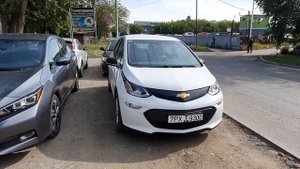 Сравнение Chevrole Bolt и Nissan Leaf, мнение 2х владельцев.