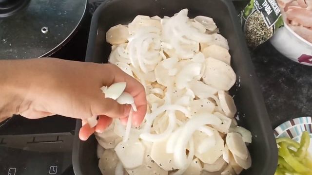 Пангасиус с картофелем в духовке смотреть онлайн