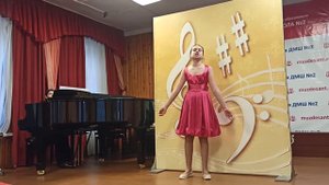 Фефелова Рада - РНП в обр. С. Василенко - "По сеничкам Дуняшенька гуляла"