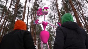 Сиреноголовый МАМА ДЛИННЫЕ НОГИ и ХАГИ ВАГИ в реальной жизни | Mommy Long Legs and Huggy Wuggy