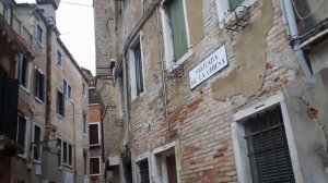 Венеция изнутри. Прогулка по улочкам Венеции. италия. Venezia