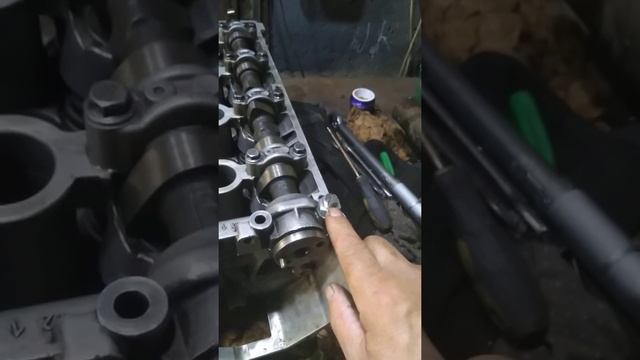 Частичный ремонт головки блока ЗМЗ 406 двигателя, Газель.Нарезка резьбы. смотреть онлайн