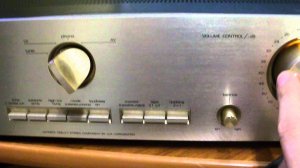 усилитель Luxman L-215, звук от Hi-End компании