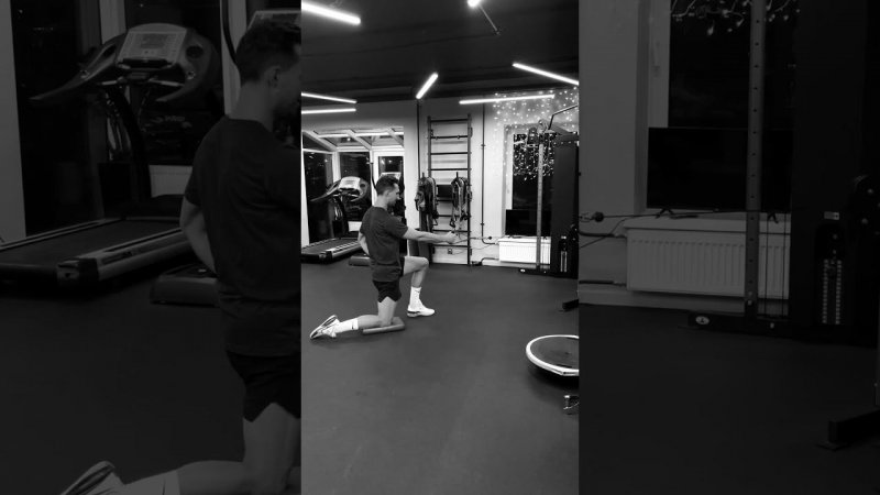 Унилатеральная тяга спереди с блока ДРТ (ИП в упоре на колено) #shorts #fitness #personaltrainer