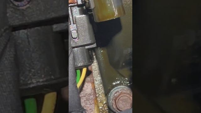 2012 Kia Sorrento,oil pressure sensor leak that looks like a bad rear main seal and valve cover ￼