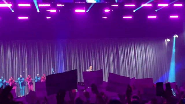 Макс Барских - Неземная | Москва 7.03.2020 Magasport смотреть онлайн