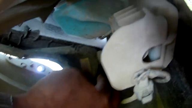 Замена лампы ходовых огней HYUNDAI SOLARIS. смотреть онлайн