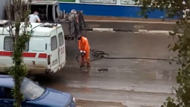 Как ремонтируют дороги в Саратове ч.2 смотреть онлайн