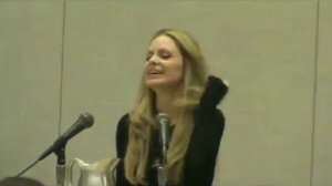 Kristin Bauer van Straten Phoenix Comic Con Panel 2011 Pt. 3.mp4