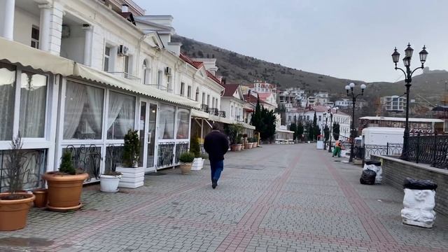 Снял жильё в Крыму по интернету. Я не ЖДАЛ такую КВАРТИРУ. Цены на ЖИЛЬЁ в Балаклаве 2021 смотреть онлайн