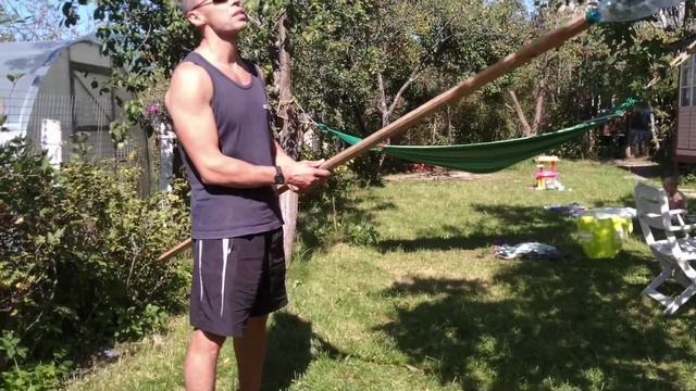 Как аккуратно снять яблоки с высокого дерева смотреть онлайн