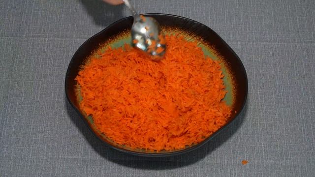 VERY EASY CARROT SALAD! Салат из моркови с чесноком. Рецепт. (4K Video)
