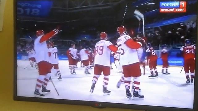 Россия -Чехия хоккей. Россия выиграла со счётом 3-0! Празднование игроков! России выходит в финал!