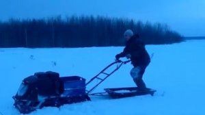 Мотособака барс по глубокому снегу