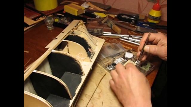 Начало укладки черновой обшивки. Парусник "BOUNTY". смотреть онлайн