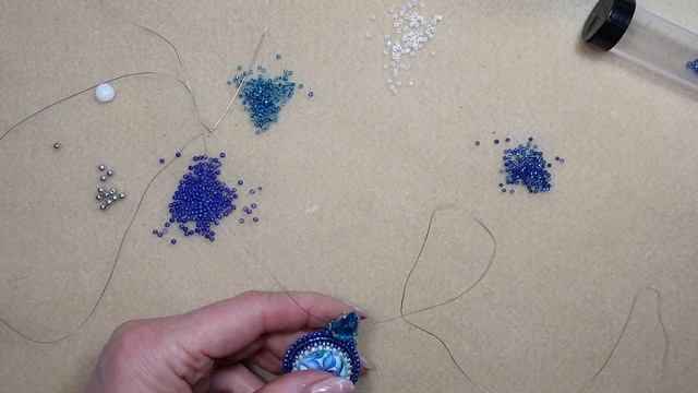 НОВАЯ ЗАКОЛКА И СЕРЬГИ К НЕЙ. М.К. смотреть онлайн