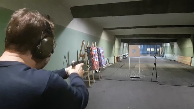 Расстреливаем самые дешевые защитные очки из строймага смотреть онлайн