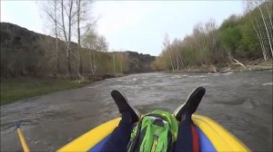 Сплав по горной реке на пляжной лодке, без защиты. Challenger 1.