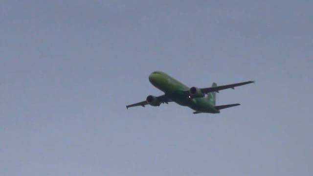 Airbus A320-214